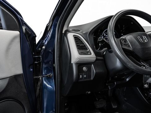 Used 2016 Honda HR-V LX image 21