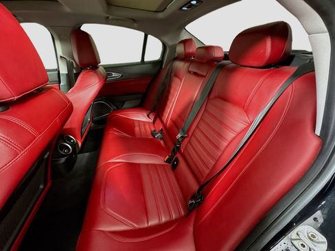 Used 2018 Alfa Romeo Giulia Ti Sport w/ Quick Order Package 22U Sport RWD image 26