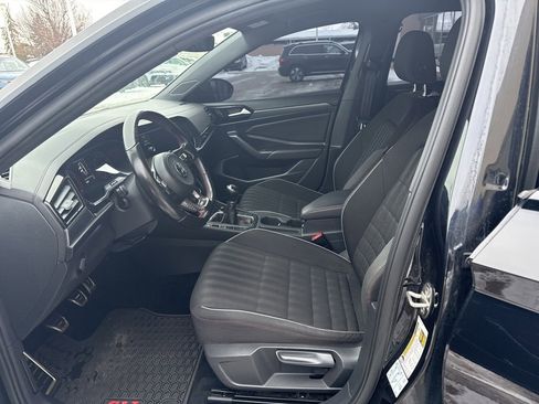 Used 2019 Volkswagen Jetta GLI image 10