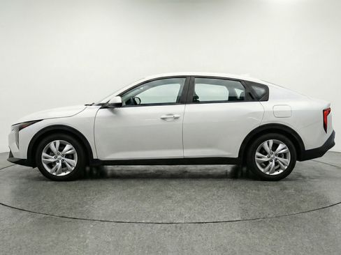 Used 2025 Kia K4 FWD image 5
