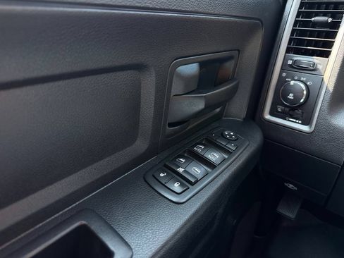 Used 2013 RAM 1500 Express AWD/4WD image 10