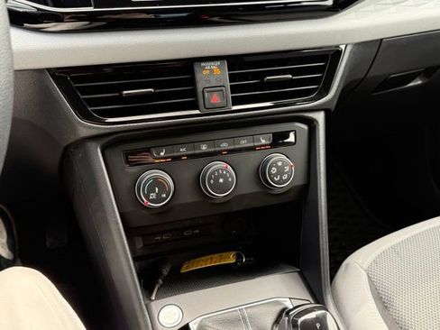 Certified 2022 Volkswagen Taos S AWD/4WD image 11