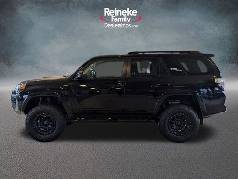 Used 2019 Toyota 4Runner TRD Off-Road image 9