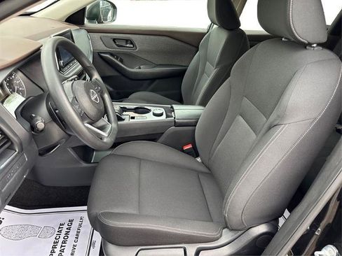 Used 2023 Nissan Rogue S AWD/4WD image 27