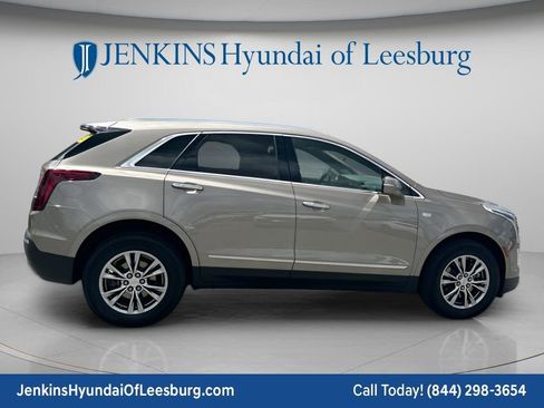 Used 2023 Cadillac XT5 Premium Luxury w/ Technology Package FWD image 4