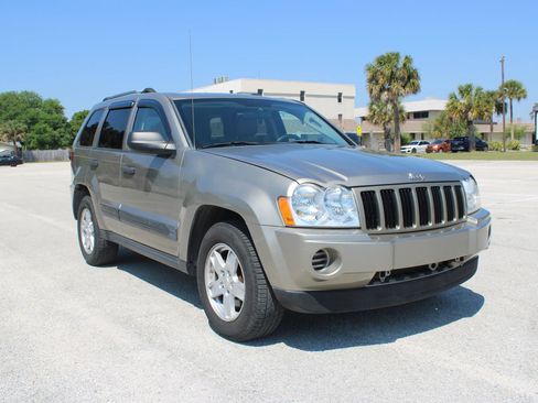 Used 2006 Jeep Grand Cherokee Laredo RWD image 23