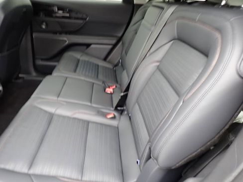 New 2026 Lincoln Nautilus Reserve image 16