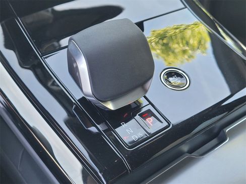 New 2025 Land Rover Range Rover Sport Dynamic SE image 14