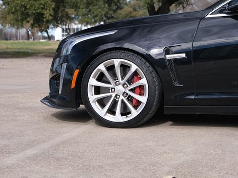 Used 2018 Cadillac CTS V w/ Carbon Fiber Package image 7