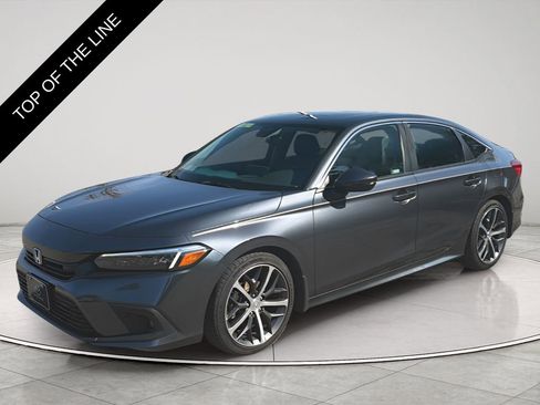 Used 2024 Honda Civic Touring image 3