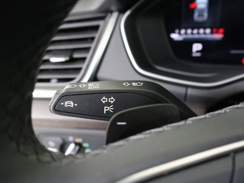 Used 2023 Audi Q5 2.0T Premium Plus w/ Premium Plus Package image 29