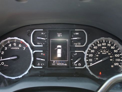 Used 2019 Toyota Tundra SR5 AWD/4WD image 29