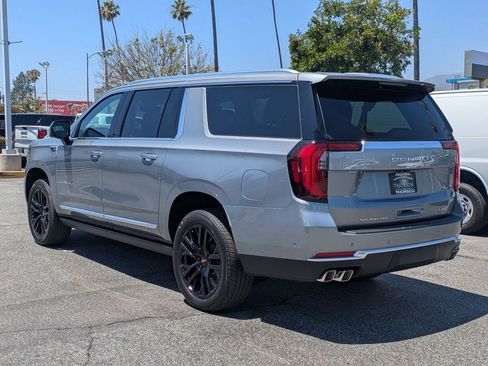 New 2026 GMC Yukon XL Denali w/ Sun & Power Step Package AWD/4WD image 10