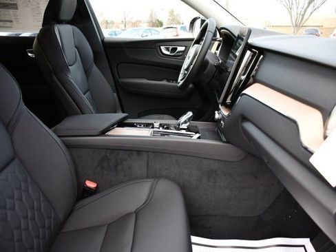New 2026 Volvo XC60 B5 Plus w/ Protection Package Premier AWD/4WD image 31
