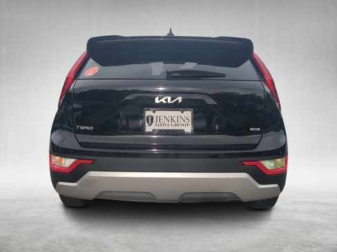 New 2025 Kia Niro EX image 4