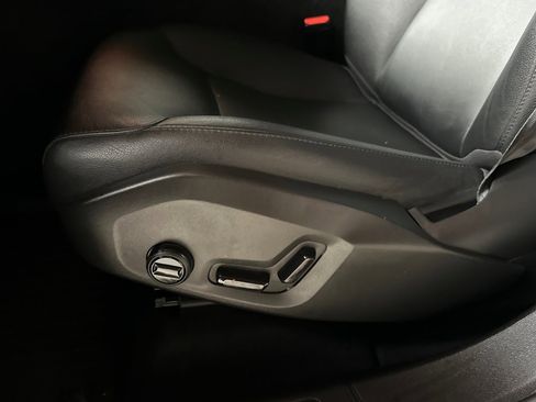 Used 2024 Volvo XC60 B5 Core image 13