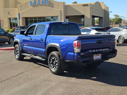 Used 2022 Toyota Tacoma TRD Off-Road image 8