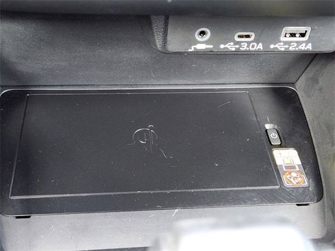 Used 2025 Subaru Forester Limited image 20