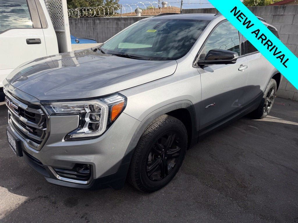 Used 2024 GMC Terrain AT4 w/ Tech Package AWD/4WD image 1