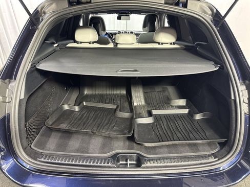 Used 2023 Mercedes-Benz GLC 300 4MATIC image 37