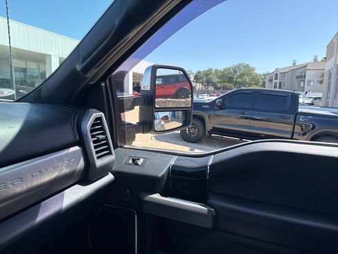 Used 2022 Ford F450 Platinum w/ FX4 Off-Road Package AWD/4WD image 33