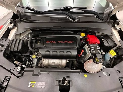 Used 2020 Jeep Compass Latitude AWD/4WD image 17