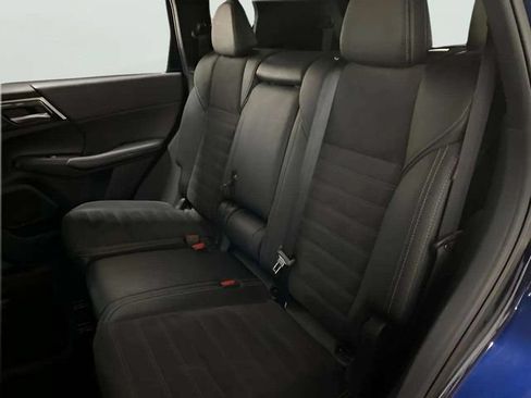 Used 2024 Mitsubishi Outlander SE FWD image 66