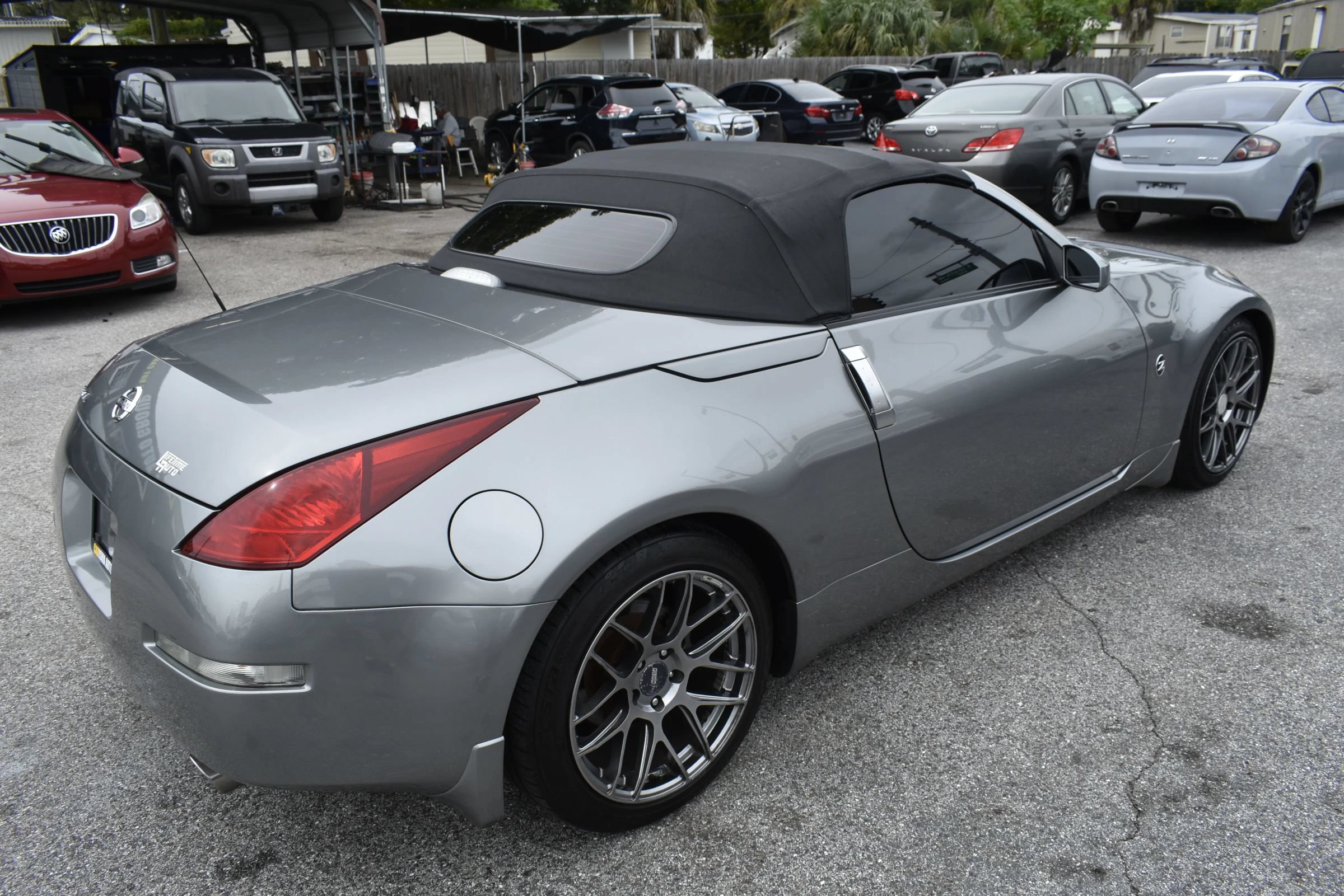 Used 2004 Nissan 350Z Touring RWD image 23