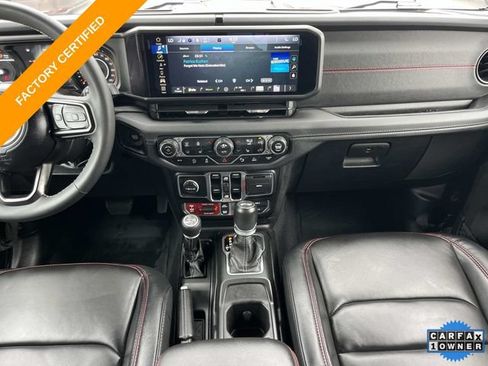Certified 2025 Jeep Wrangler Unlimited Rubicon AWD/4WD image 15