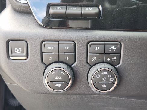 Used 2026 Chevrolet Silverado 1500 ZR2 AWD/4WD image 23