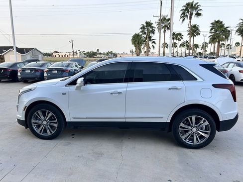 Used 2025 Cadillac XT5 Premium Luxury w/ Technology Package image 4