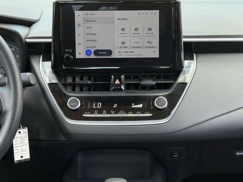 Used 2024 Toyota Corolla LE FWD image 17