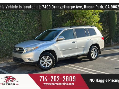 Used 2011 Toyota Highlander 2WD w/ Tech Pkg image 13