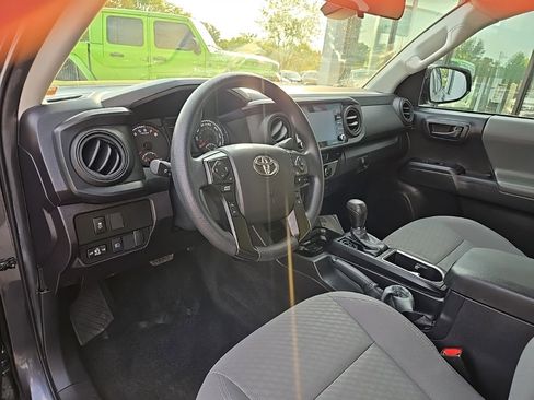 Used 2022 Toyota Tacoma SR image 40