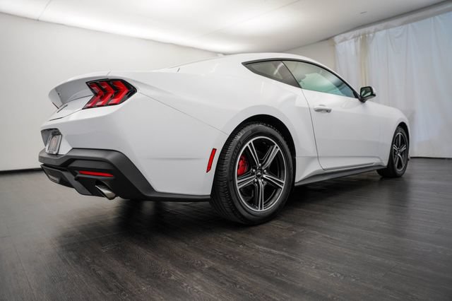 Used 2025 Ford Mustang Coupe RWD image 26