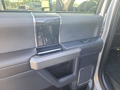 Used 2022 Ford F250 Platinum w/ Tremor Off-Road Package image 21