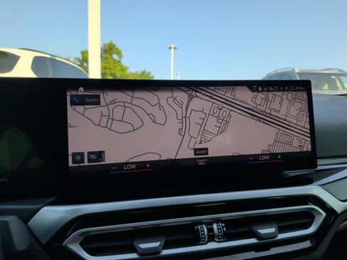 Used 2024 BMW 330i Sedan w/ Convenience Package RWD image 16