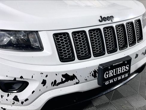 Used 2015 Jeep Grand Cherokee Altitude RWD image 34