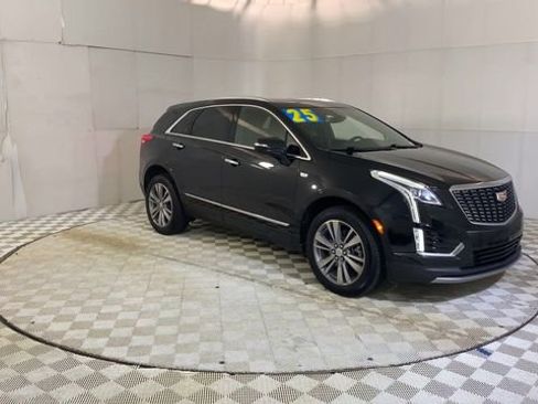 Used 2025 Cadillac XT5 Premium Luxury w/ LPO, Floor Liner Package FWD image 2