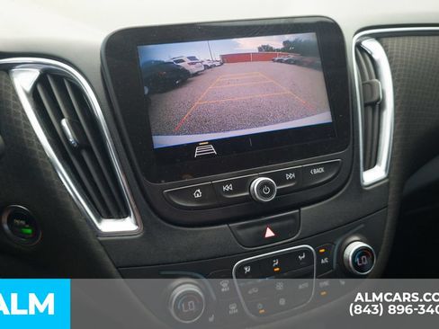 Used 2019 Chevrolet Malibu LT FWD image 8