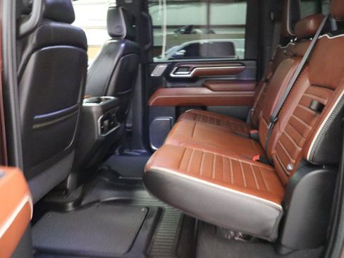 Used 2024 GMC Sierra 2500 Denali Ultimate AWD/4WD image 50