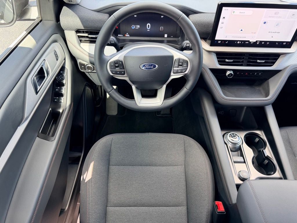 New 2026 Ford Explorer Active RWD image 12