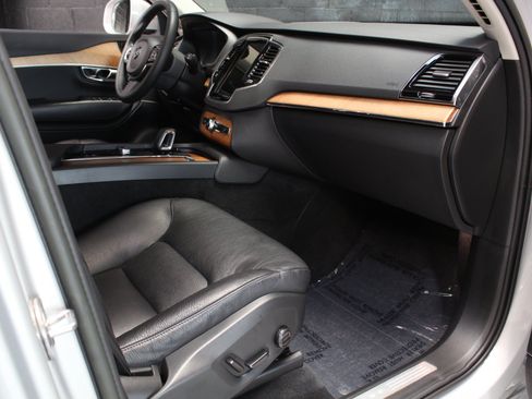 Used 2023 Volvo XC90 B6 Plus w/ Protection Package Premier AWD/4WD image 49