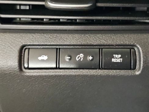 Used 2024 Nissan Altima 2.5 SV image 23