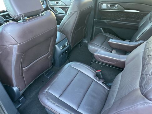 Used 2025 Ford Explorer Platinum w/ Ultimate Package image 13