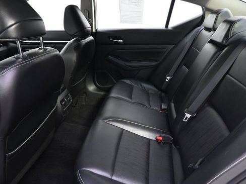 Used 2019 Nissan Altima 2.5 Platinum image 21