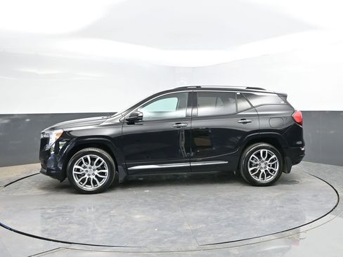 Used 2023 GMC Terrain Denali w/ Denali Premium Package AWD/4WD image 6
