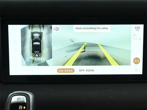 Used 2023 Land Rover Defender 110 X-Dynamic SE image 29