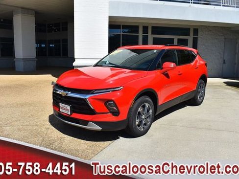 Used 2024 Chevrolet Blazer LT FWD image 5
