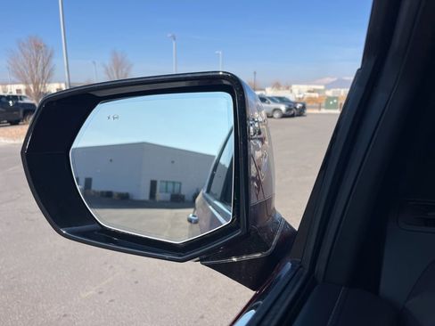 New 2026 Chevrolet Suburban Premier image 5